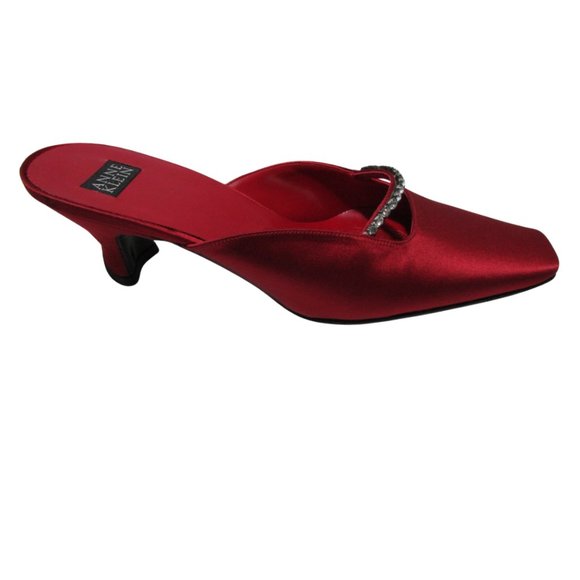 NWT Vintage Red Satin Mule with Square Toe, Heart Shaped Heel and Rhinestones - Picture 4 of 8